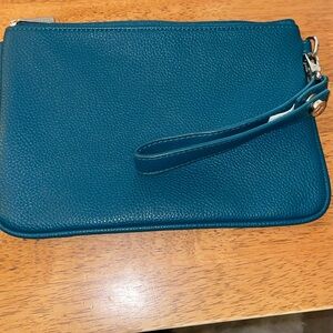 Jewell hunter green wristlet